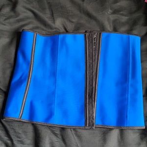 Waist shaper